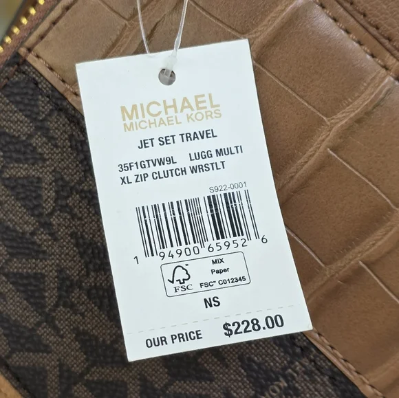 Michael Kors Jet Set Extra Large Brown Clutch Wristlet - Picture 5 of 6